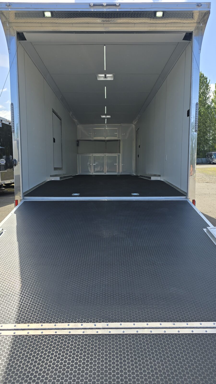 2025 Aluminum Redline by Cargo Mate 8.5x26 9800GVW Enclosed Cargo Trailer Car Hauler *Loaded* - Image 3
