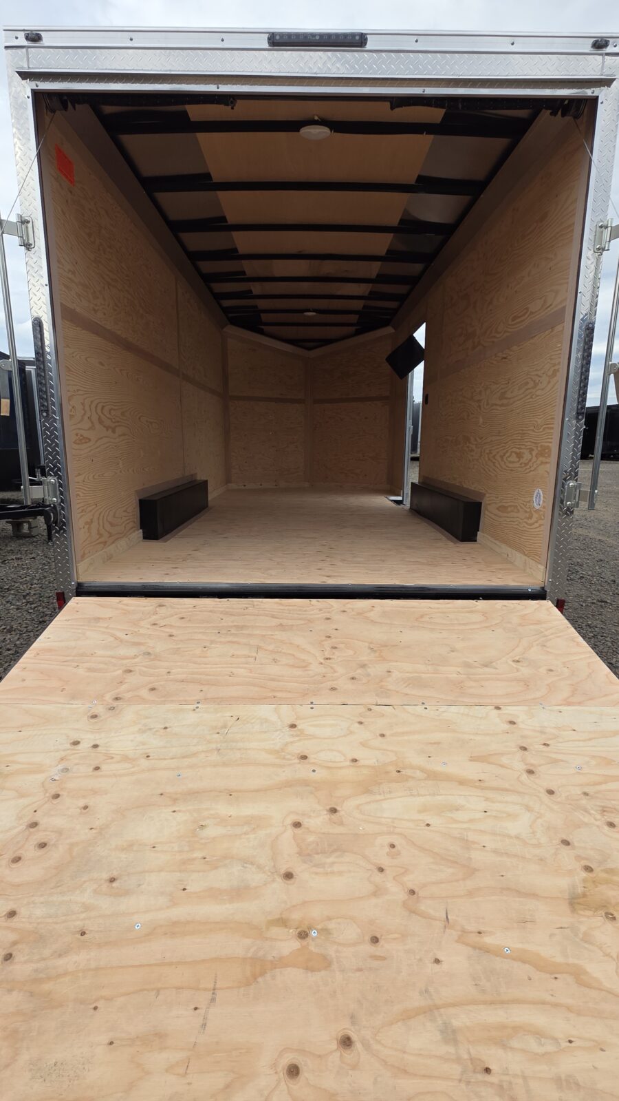 2026 E-Series by Cargo Mate 8x16 Extra Height Enclosed Cargo Trailer 1-Piece Roof - Image 3