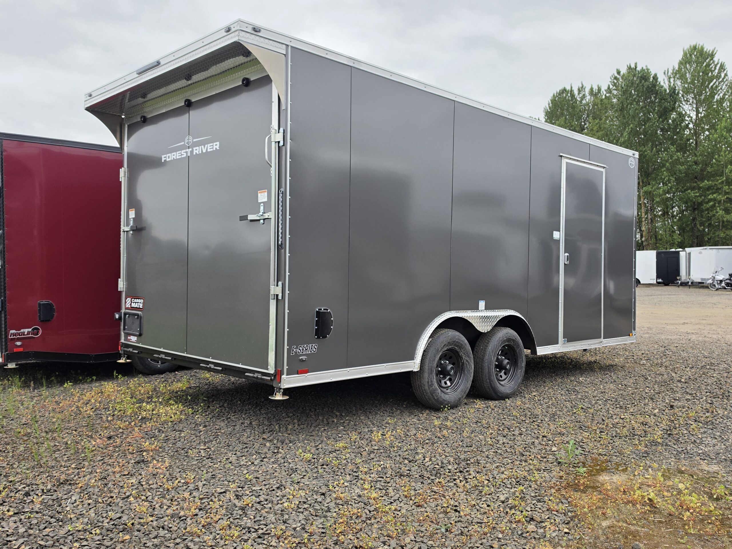 2026 E-Series by Cargo Mate 8.5x18 9800GVW Extra Height Enclosed Car Hauler Cargo - Image 4