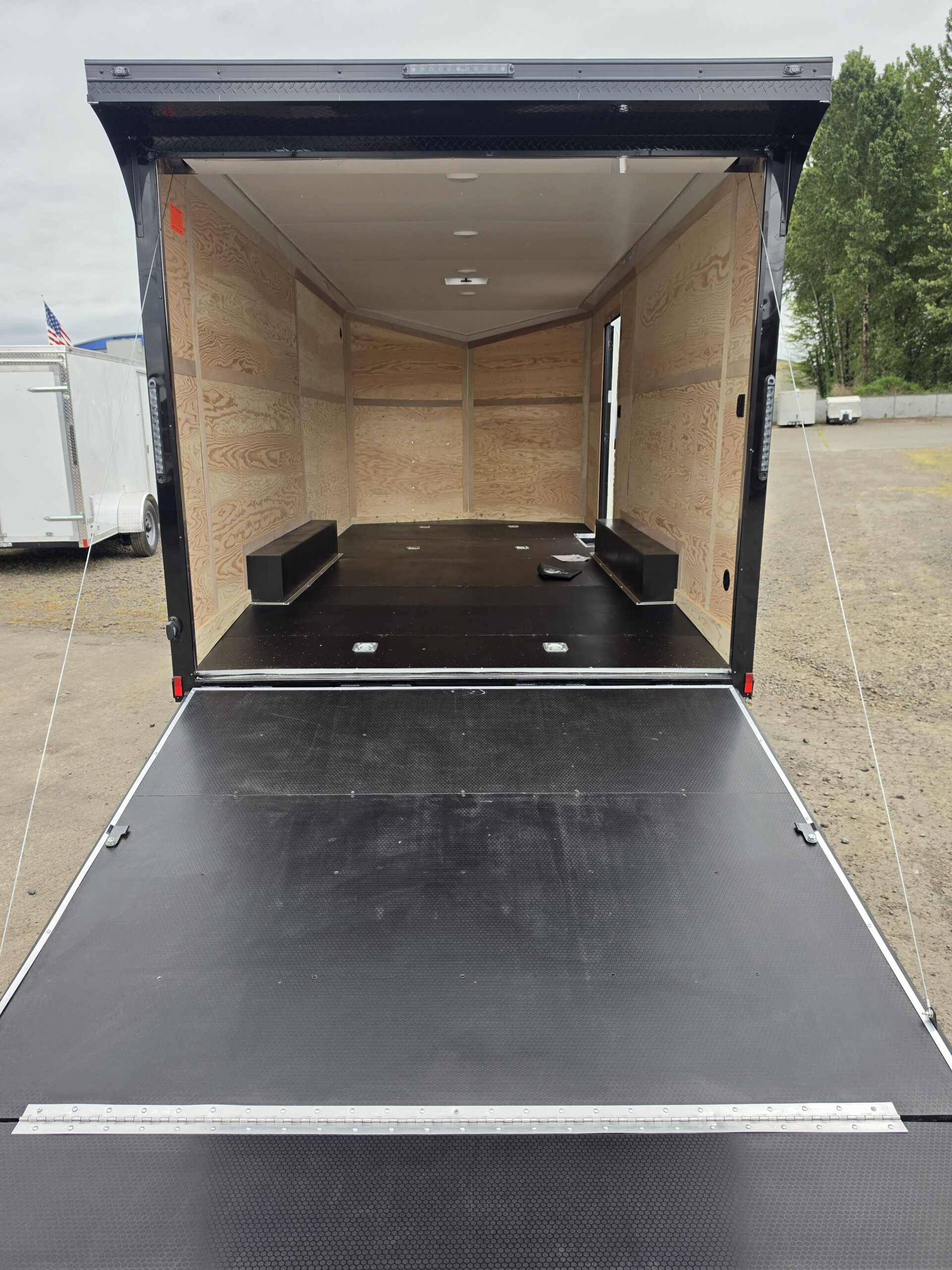 2026 E-Series by Cargo Mate 8.5x18 9800GVW Extra Height Enclosed Car Hauler Cargo Spread Axle PolyCore - Image 5
